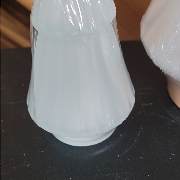New! 3ct Glass Frosted Tree Set.   3 Sizes - Picture 3 of 6